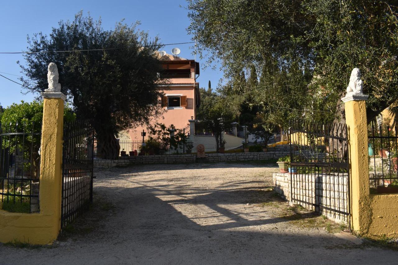 Maison Anna Corfu Holiday Apartments Ypsos Exteriör bild